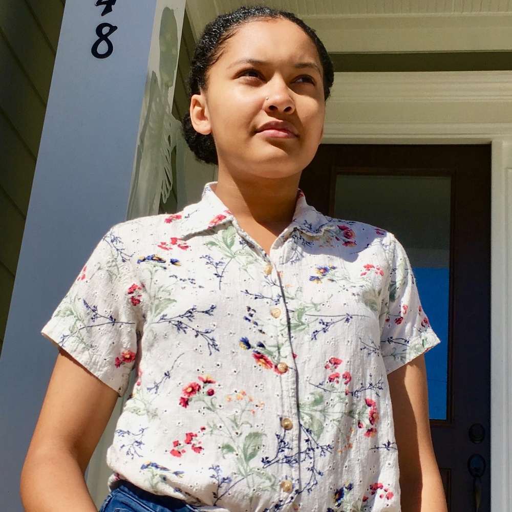 Vintage Embroidered Blouse - Picture 2 of 5